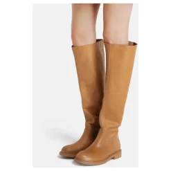 Hohe Stiefel