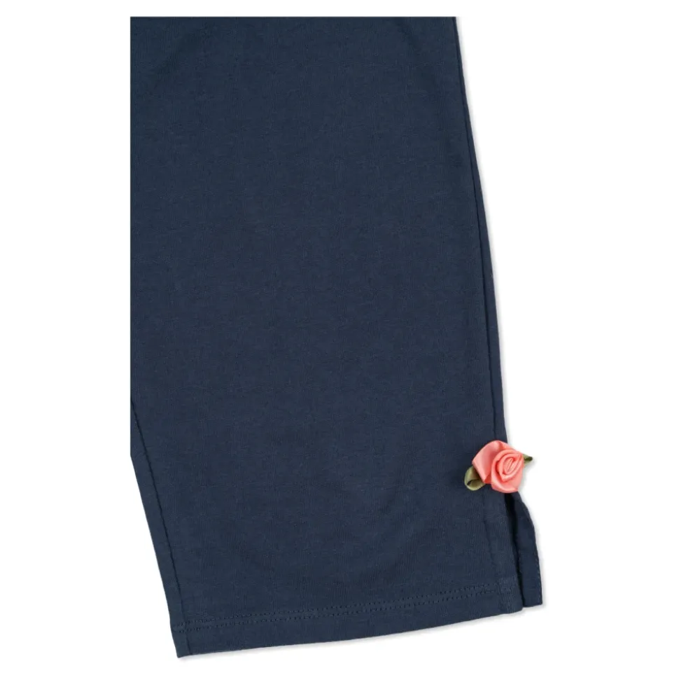 Hose mit Schlitz