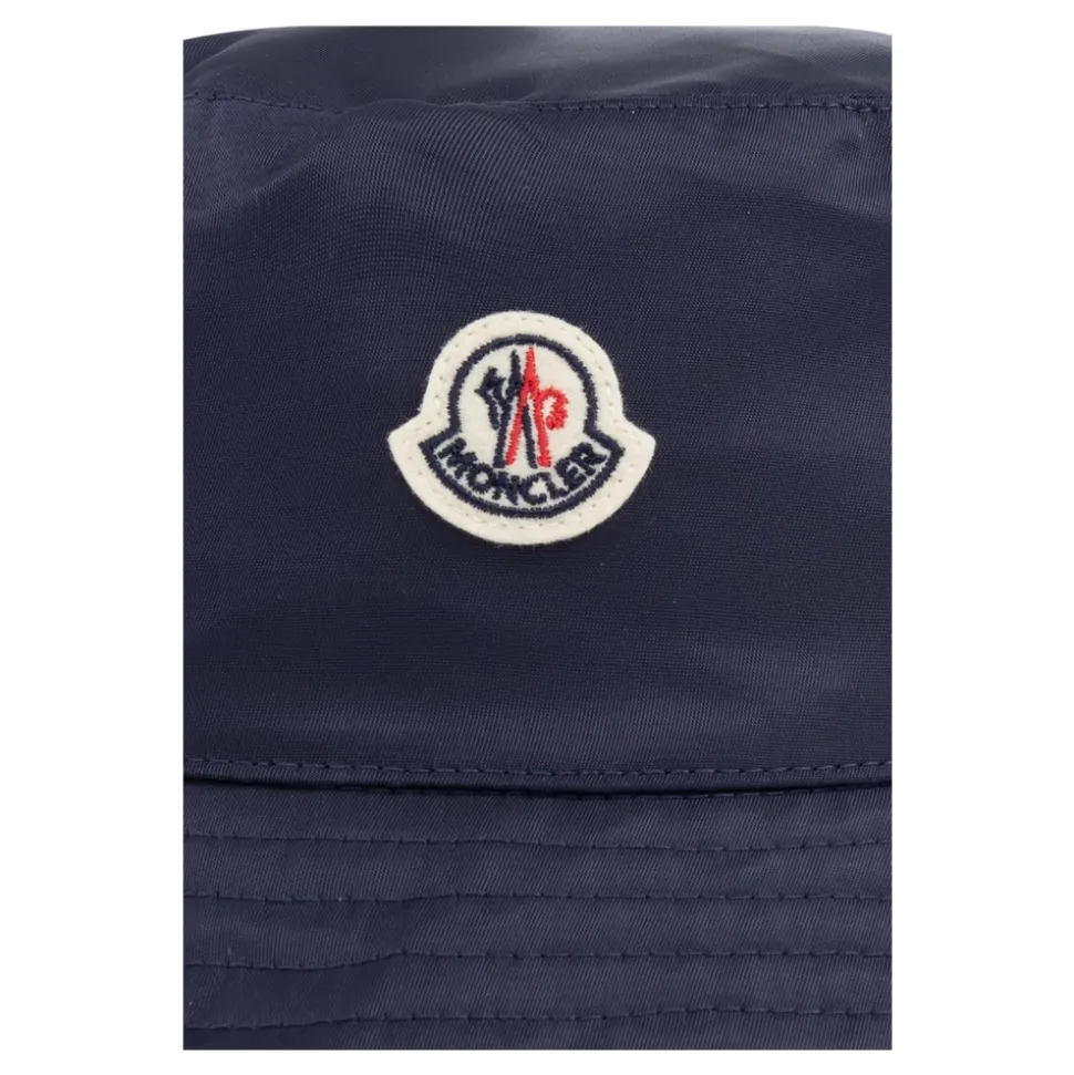 Hut mit Logo-Patch