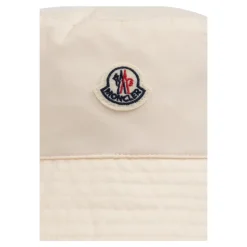 Hut mit Logo-Patch