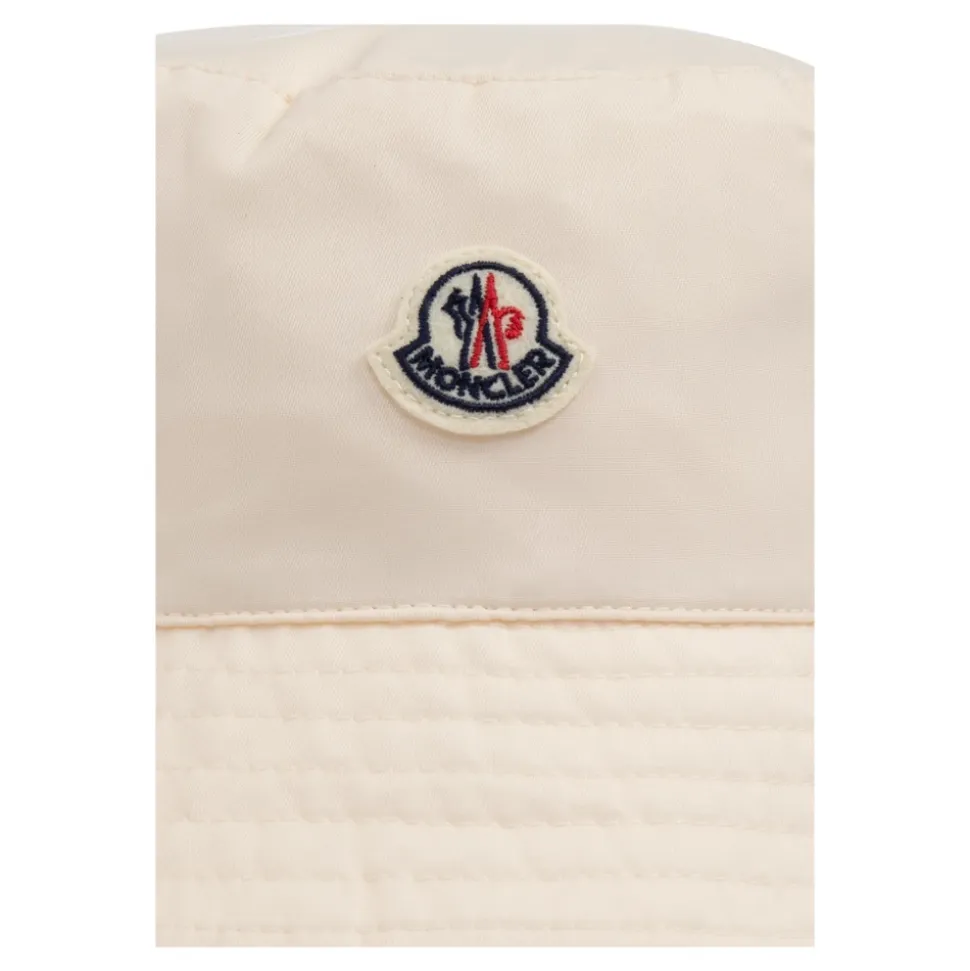 Hut mit Logo-Patch