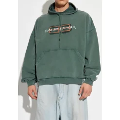 Kapuzenpullover