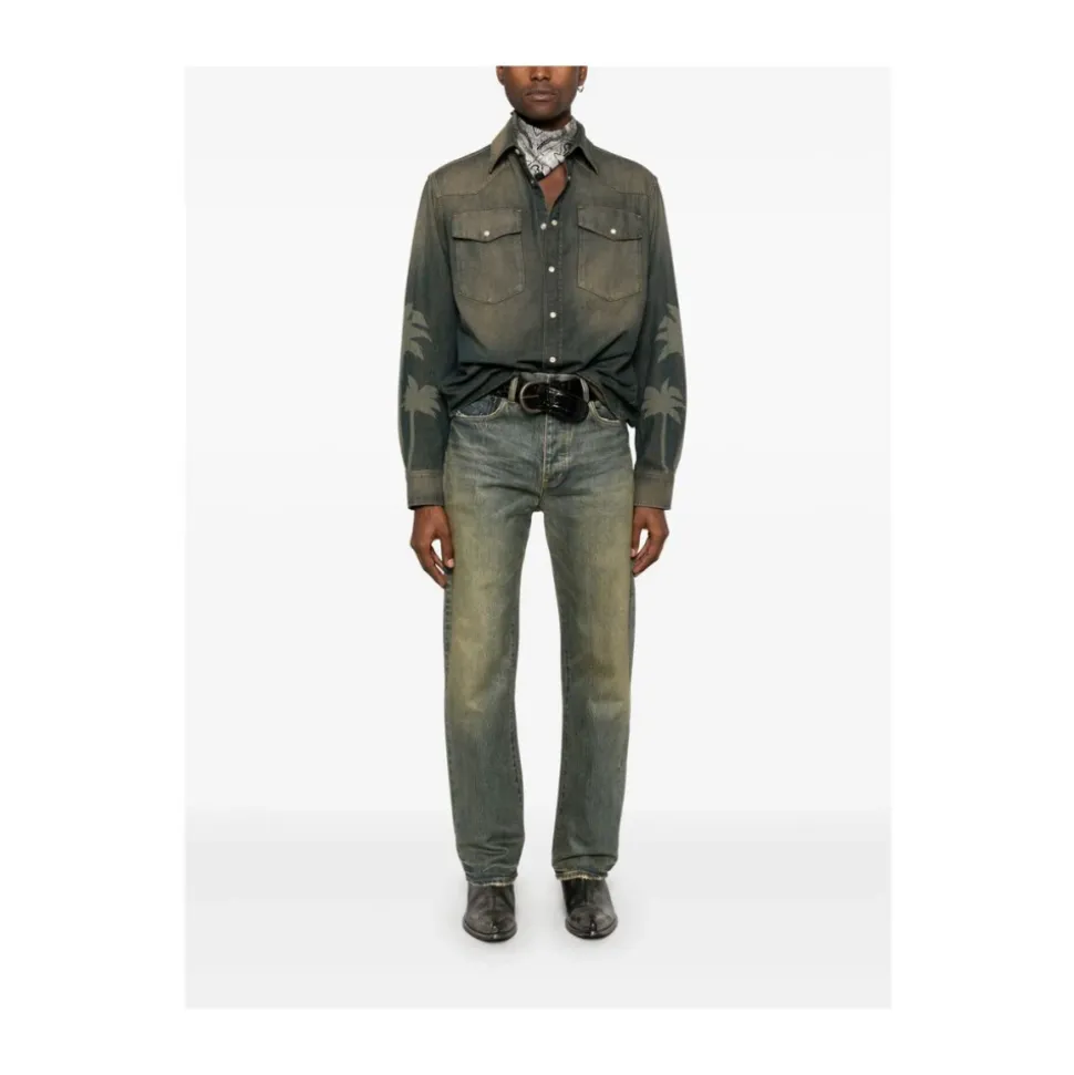 Klassische Blaue Jeans mit Logopatch