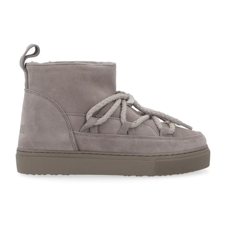 Klassische niedrige Winterstiefel
