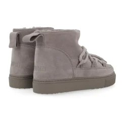 Klassische niedrige Winterstiefel