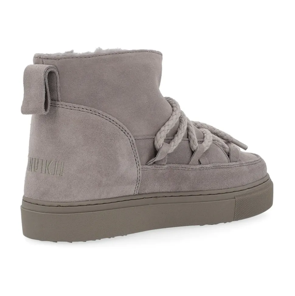 Klassische niedrige Winterstiefel