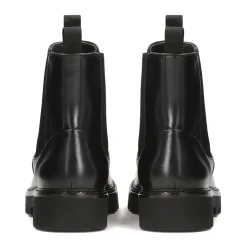 Klassische schwarze Herren-Pantoffeln auf einer Kleeblattsohle
