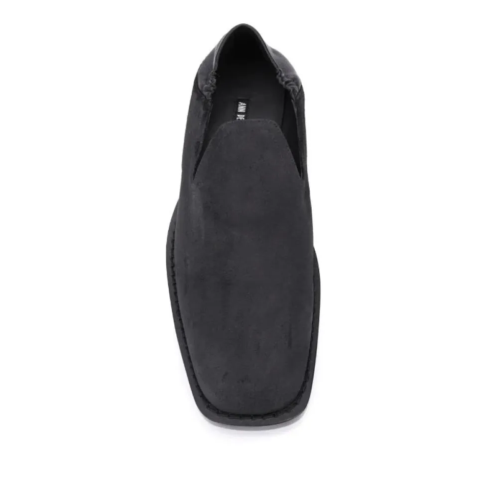 Klassische Schwarze Ledersandalen