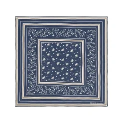 Klassischer Schal