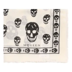 Klassischer Skull Schal