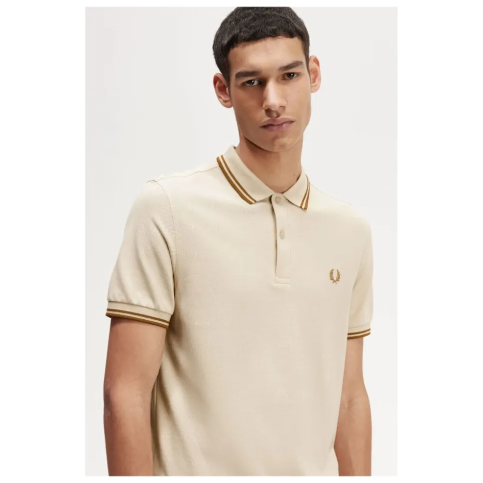 Klassisches Twin Tipped Poloshirt