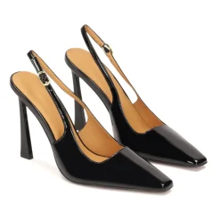 Lackierte absatzlose Pumps
