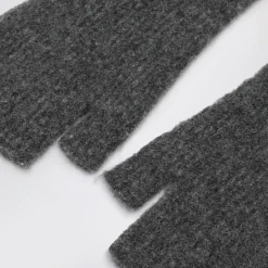 Lange fingerlose Handschuhe