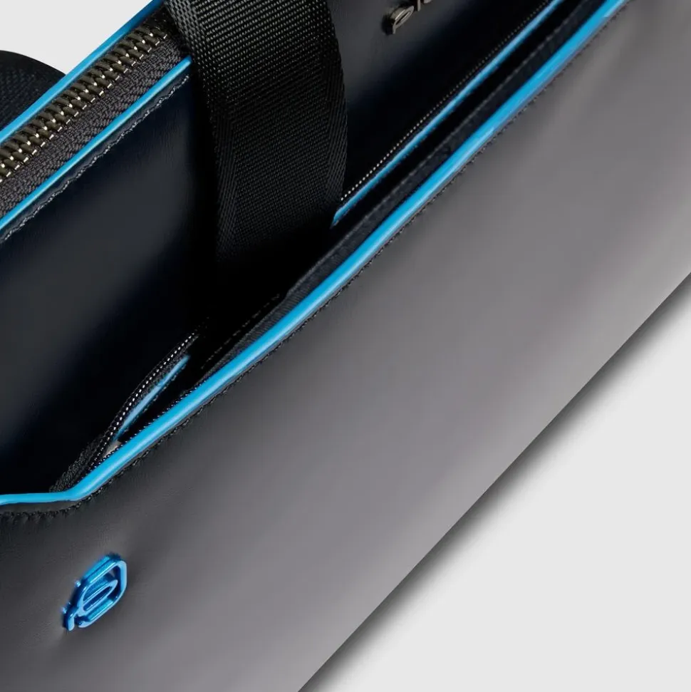 Laptop Sleeve 13.3 mit versenkbaren Griffen