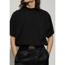 Leather belt with logo