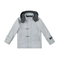 Leichte Jacke mit Kapuze und Metallhakenverschluss