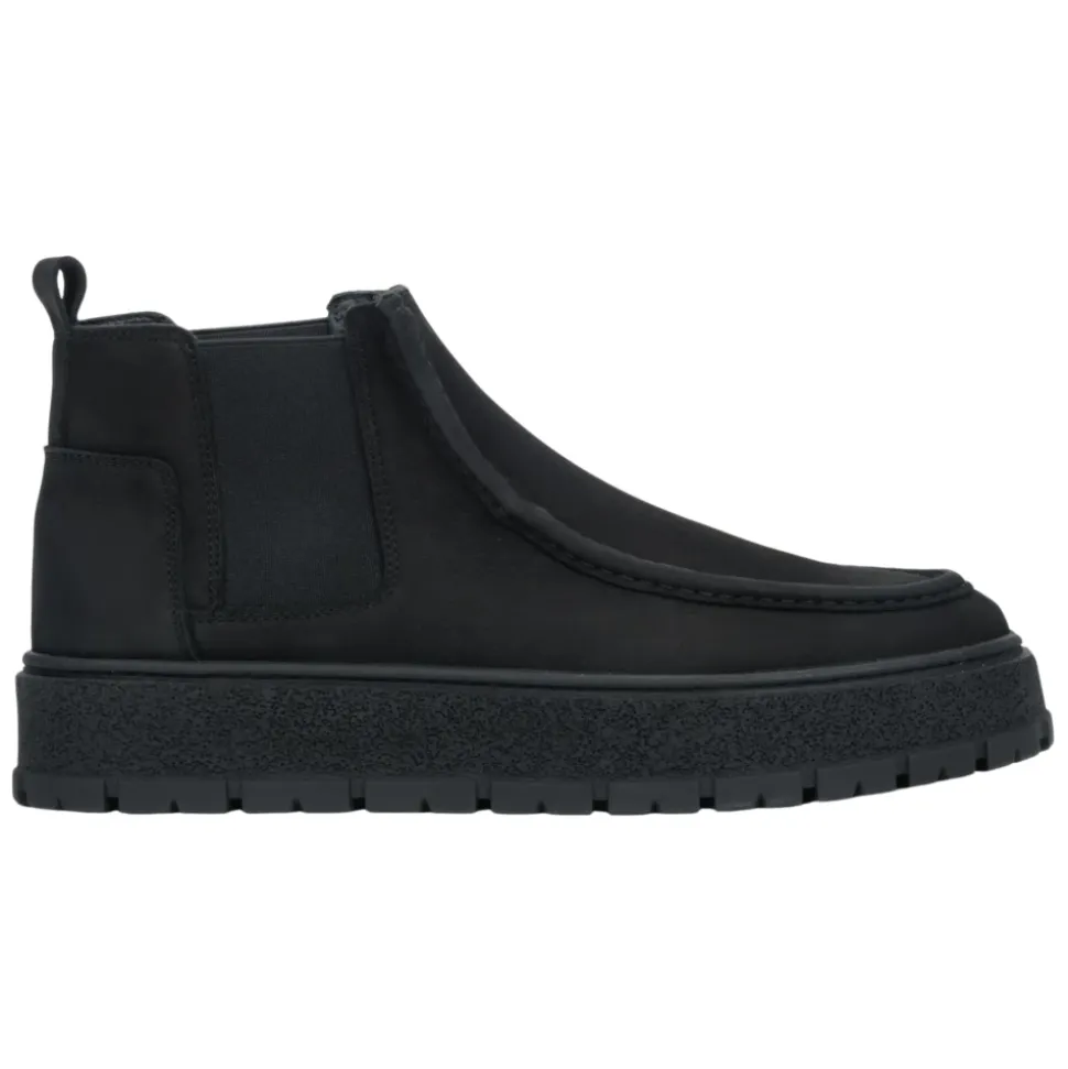 Low Chelsea Boots