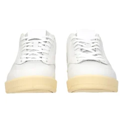 Low-Top Sneaker