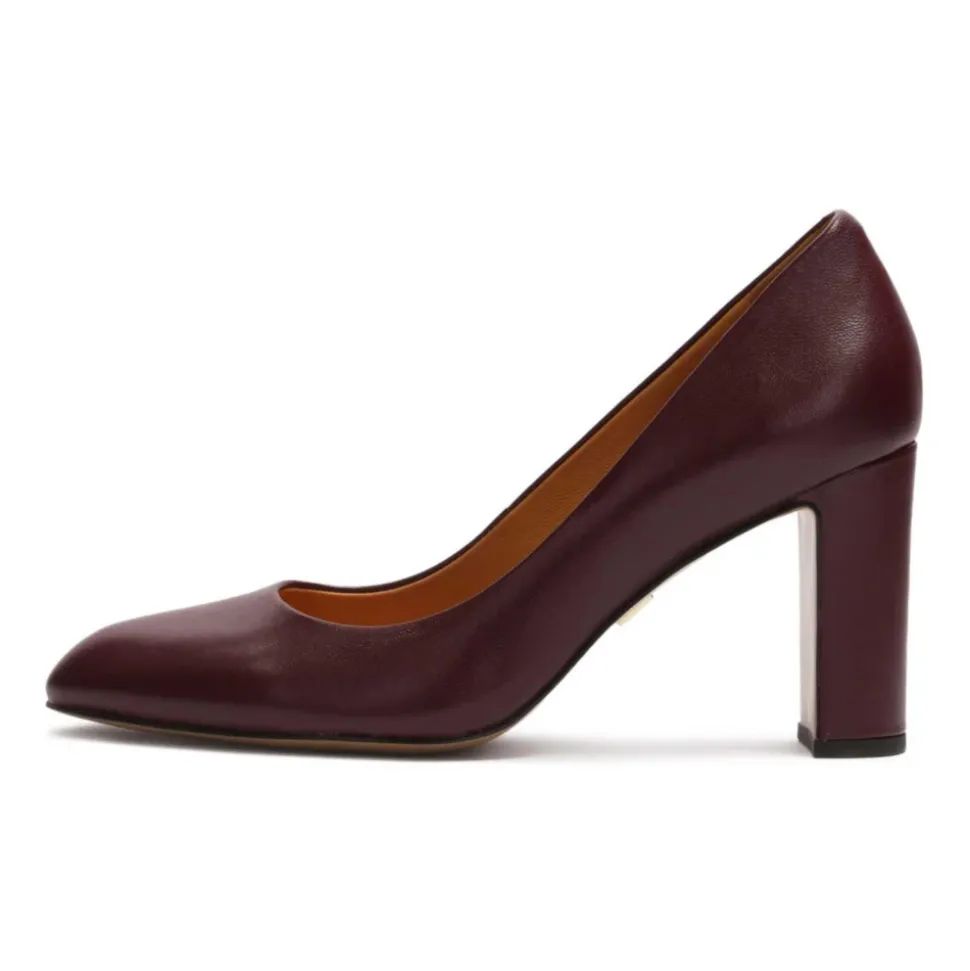 Maroon Pumps mit abgerundeten Zehen