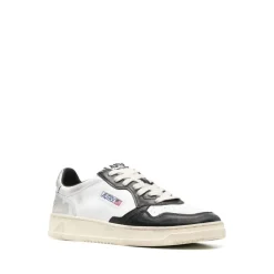 Medalist Low Sneaker