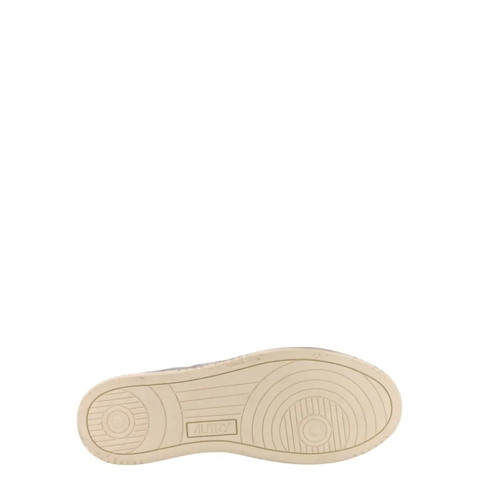 Medalist Low Sneaker