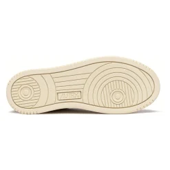 Medalist Low Sneakers