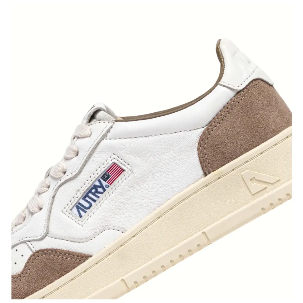 Medalist Low Sneakers