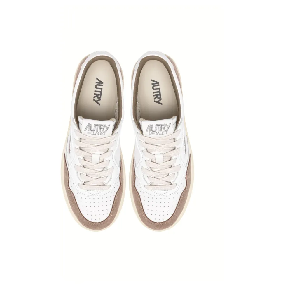 Medalist Low Sneakers