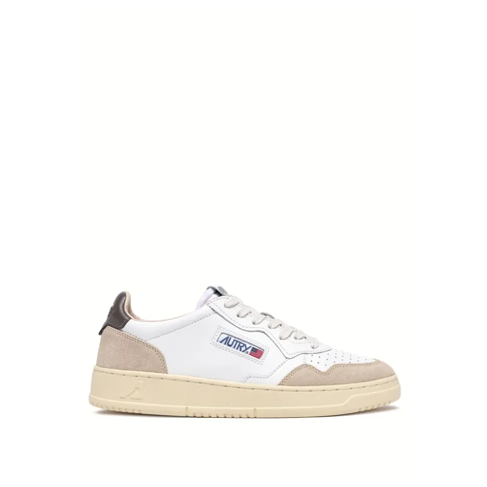 Medalist Low Sneakers