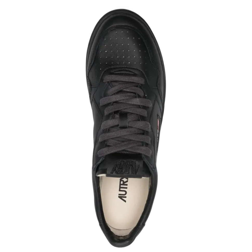 Medalist Low Sneakers