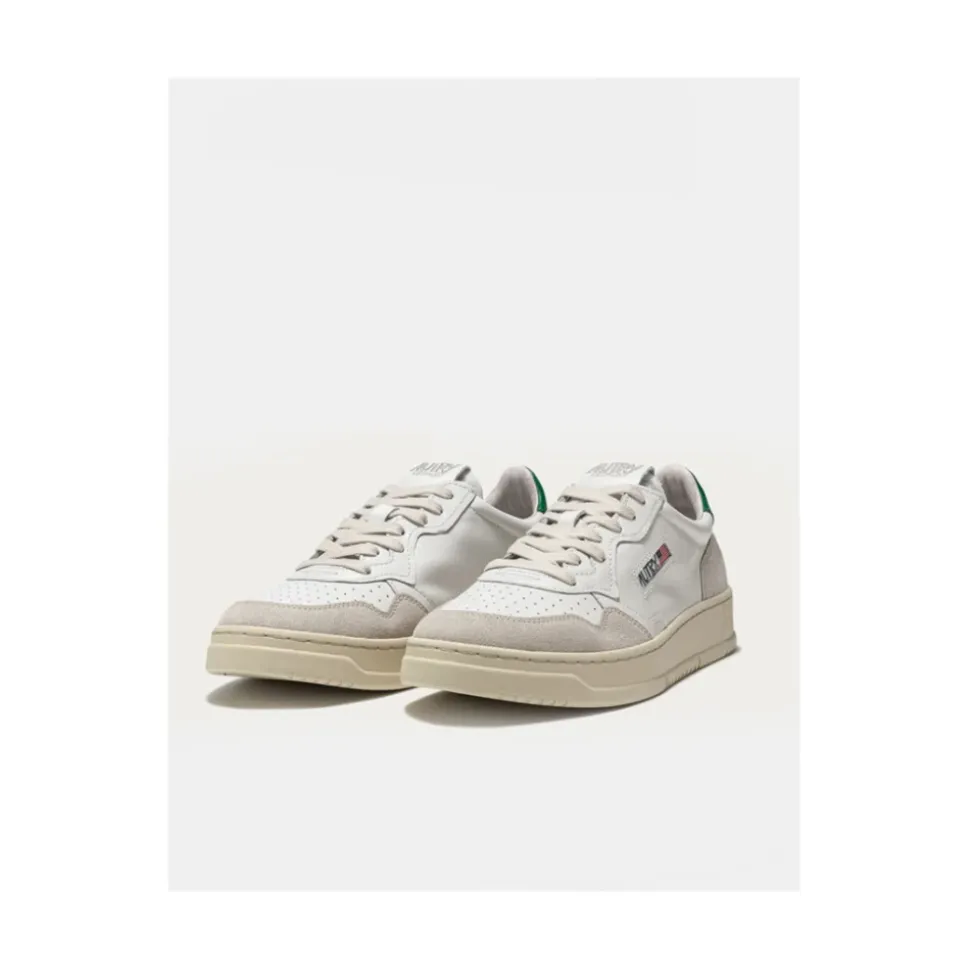 Medalist Low Sneakers