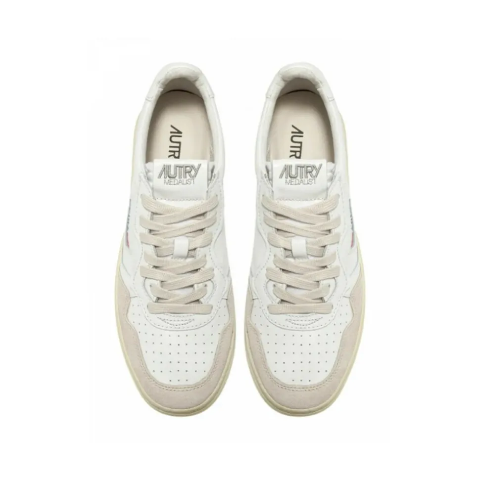 Medalist Low Sneakers