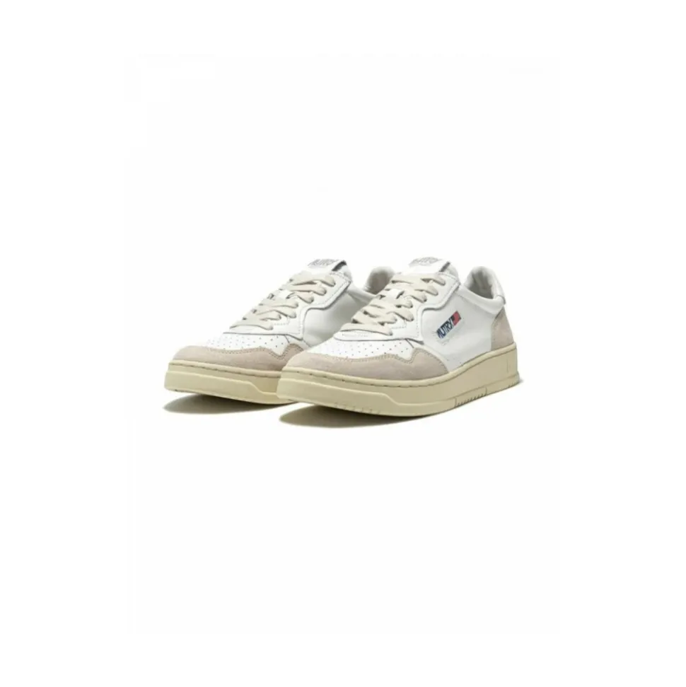 Medalist Low Sneakers
