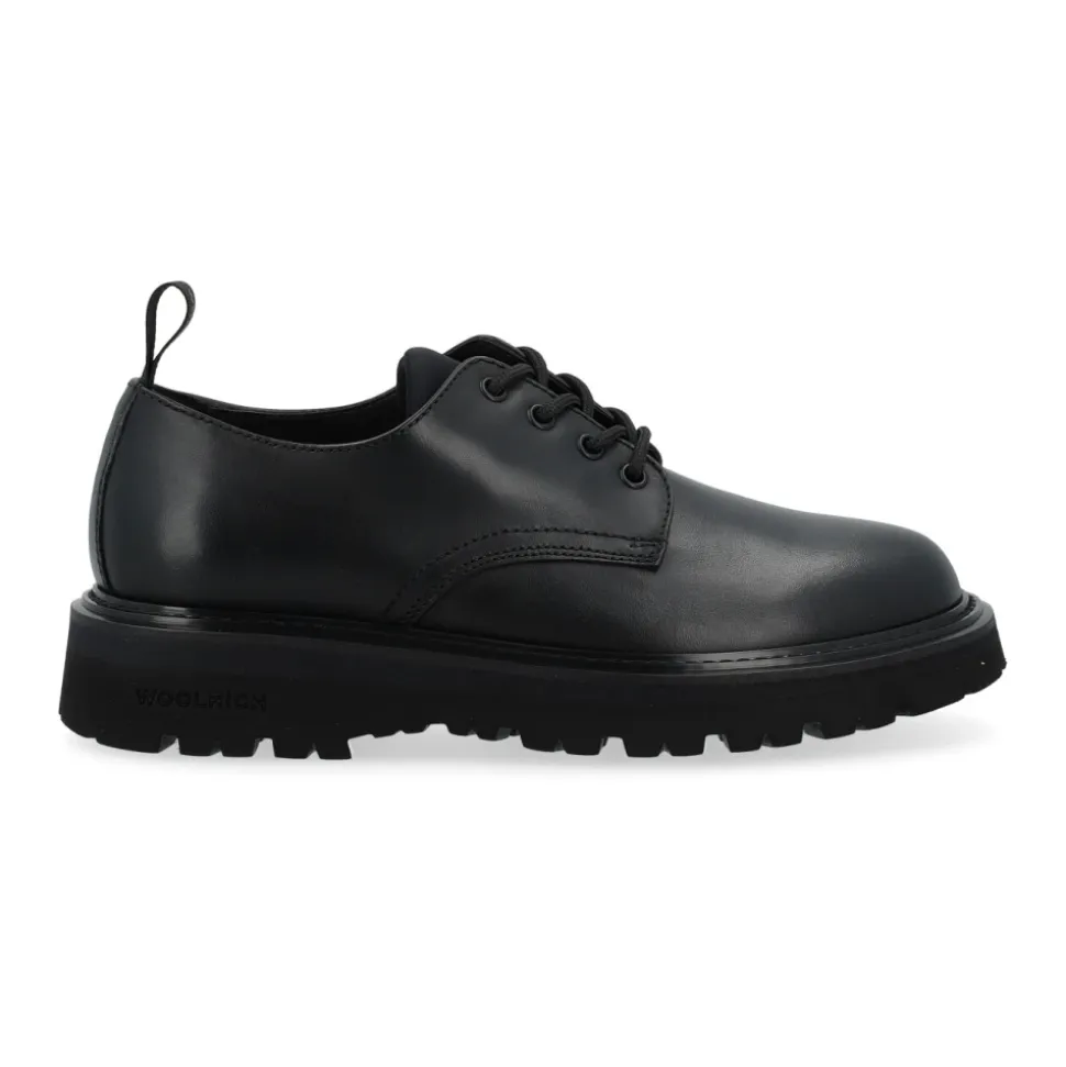 New City Low Calf Nero Schnürschuhe