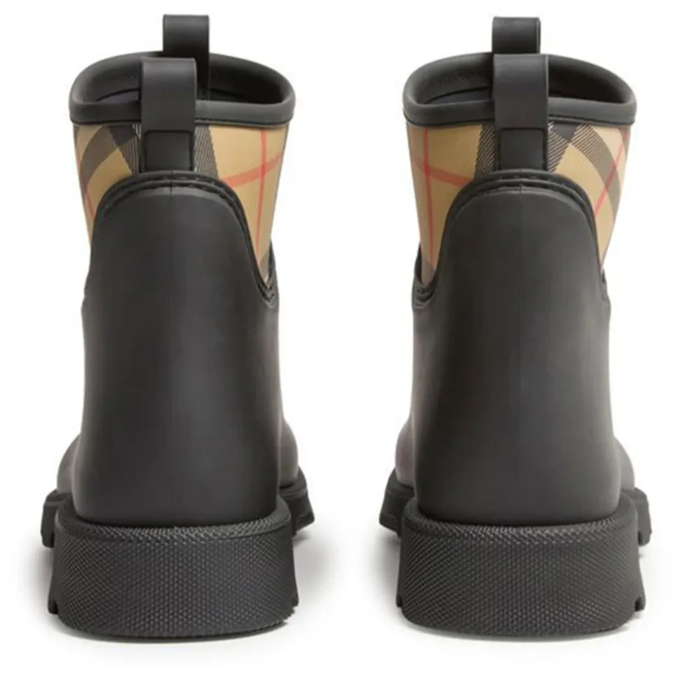 Niedrige Stempelstiefel