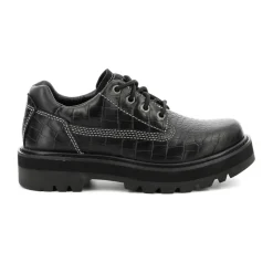 Niedrige Top Outrival Sneakers