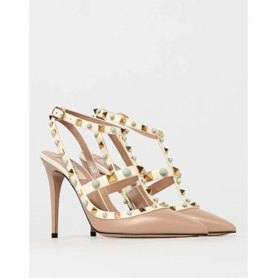 Nietenbesetzte Leder-Pumps