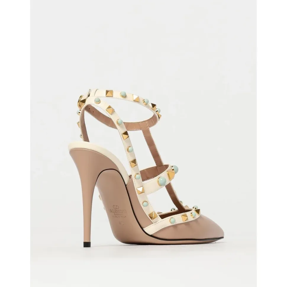Nietenbesetzte Leder-Pumps