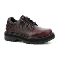Outrival Low Top Sneakers