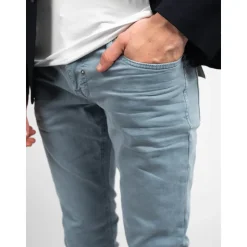Ozzy Jeans