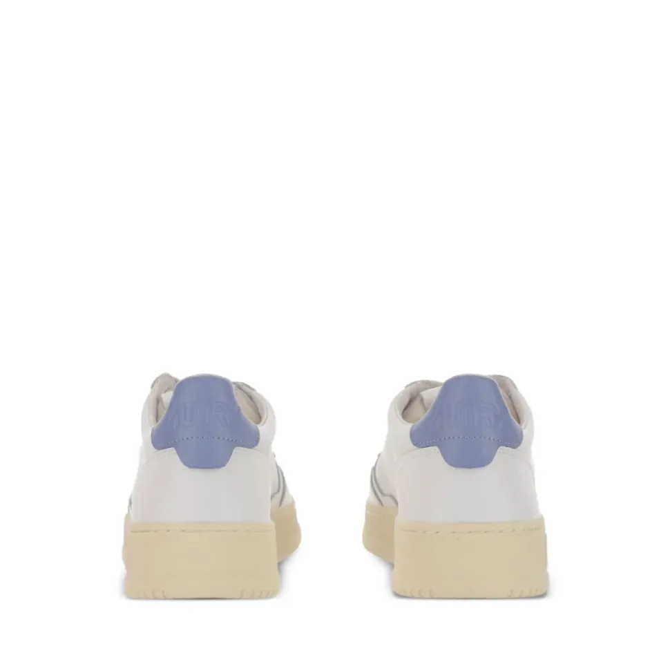 Perforierte Ledersneakers Blauer Akzent