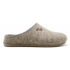 PET Slipper