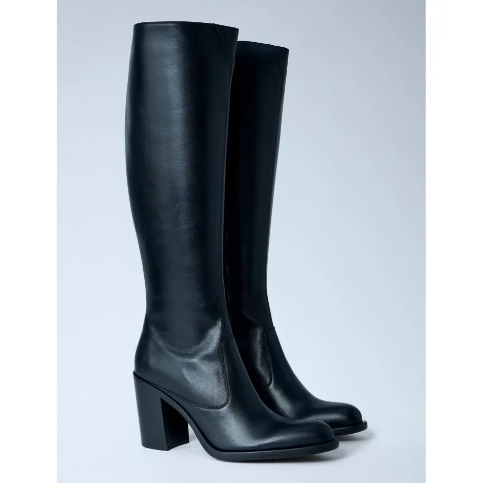 Phoenics Heeled Boots