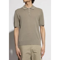 Polo mit gesticktem Logo auf der Rückseite
