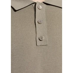 Polo mit gesticktem Logo auf der Rückseite
