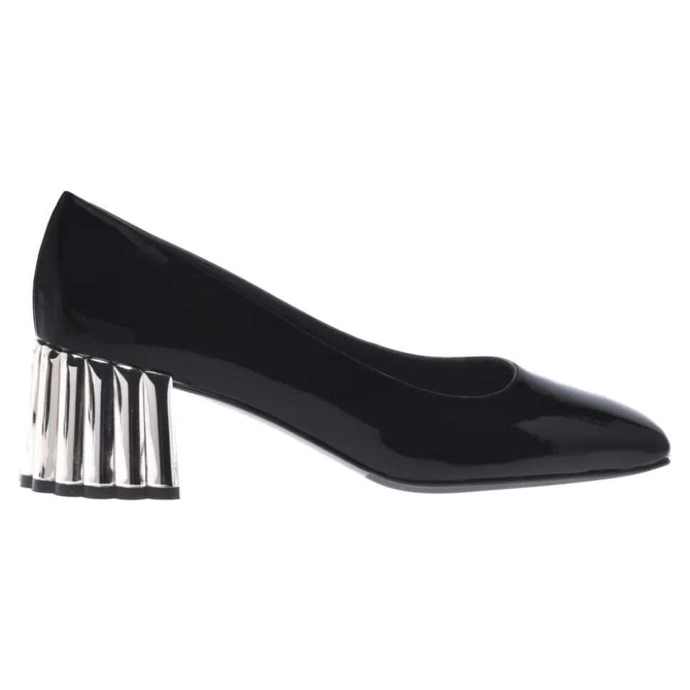 Pumps aus Lackleder