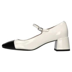 Pumps mit Absatz
