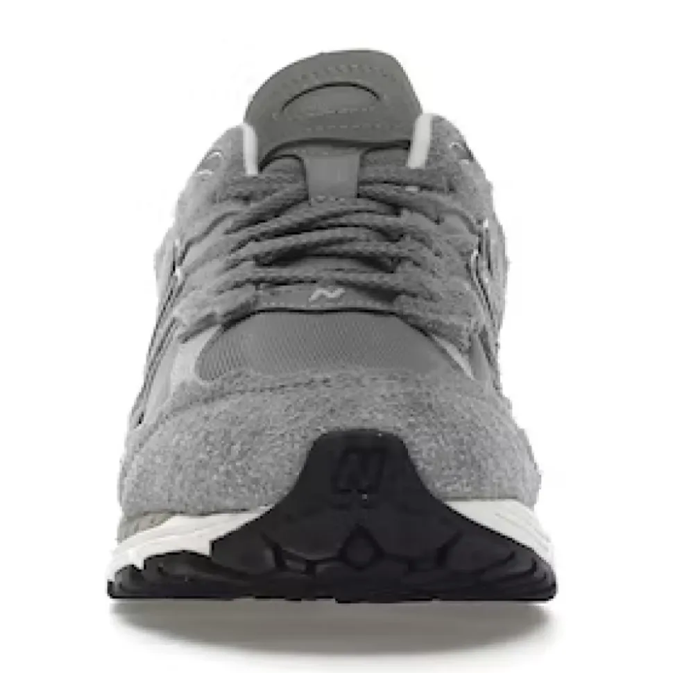 2002R Protection Pack Grey Sneakers