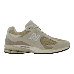 2002R Sneaker