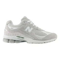 2002R Sneaker